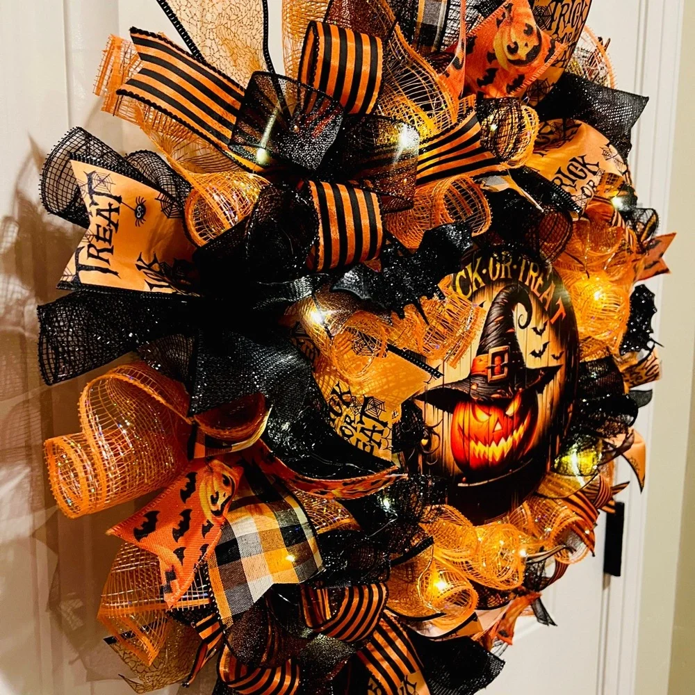 Handmade 22 in Halloween Ribbon Wreath Jack-o-lantern LED Lights W19